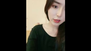 大二女学生樱花温尔直播自慰