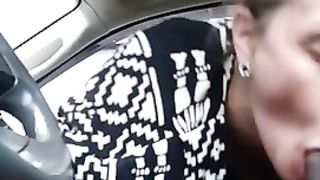 SHE ONLY WANTED $5! HOOKER GIVES QUICK BJ AND RIM JOB IN CAR
