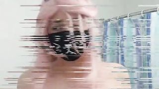 Tiktok Teen Recreates her Tiktoks Nude!