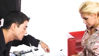 Actress fucks dude