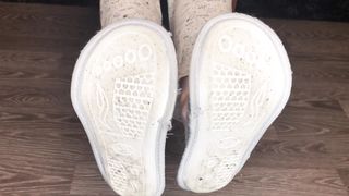 Kelly_feet Sexy Teen Student Girl Show Dirty Shoes and Stinky Foot Slave
