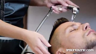 Hairdresser Vinna Reed gets fucked by her customer