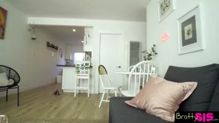 "am I Hot or Not?" "this is Fucking Weird" Sex Freak Step Sis Skylar Vox