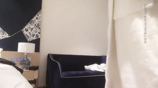 〖极品探花系列〗细高跟配上又长又白的大腿 真是太诱人了