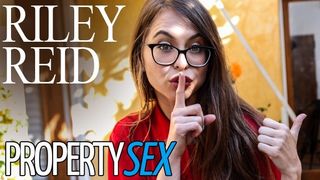 PropertySex - Cool Surfer Dude Bones Insanely Good-looking Landlady