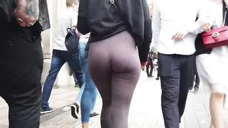 Candid Leggings Ass Giggle